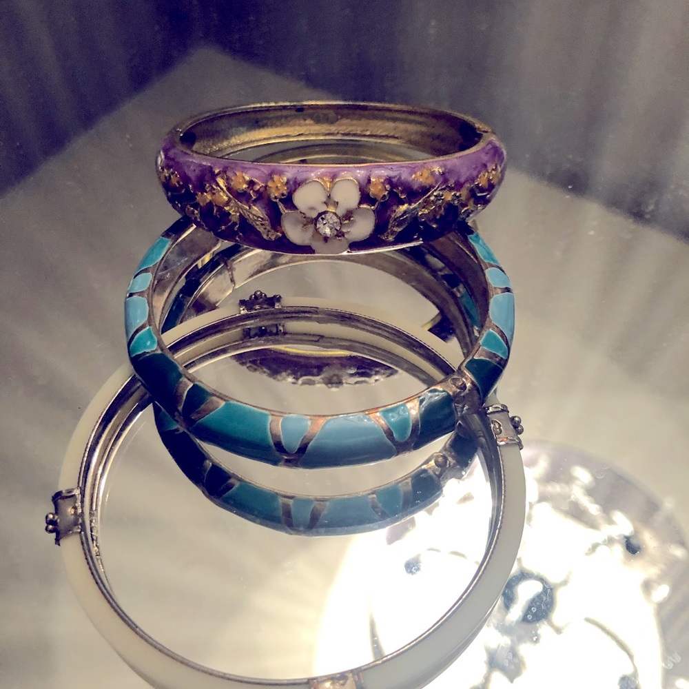 Vintage Bangles - Picture 2 of 3
